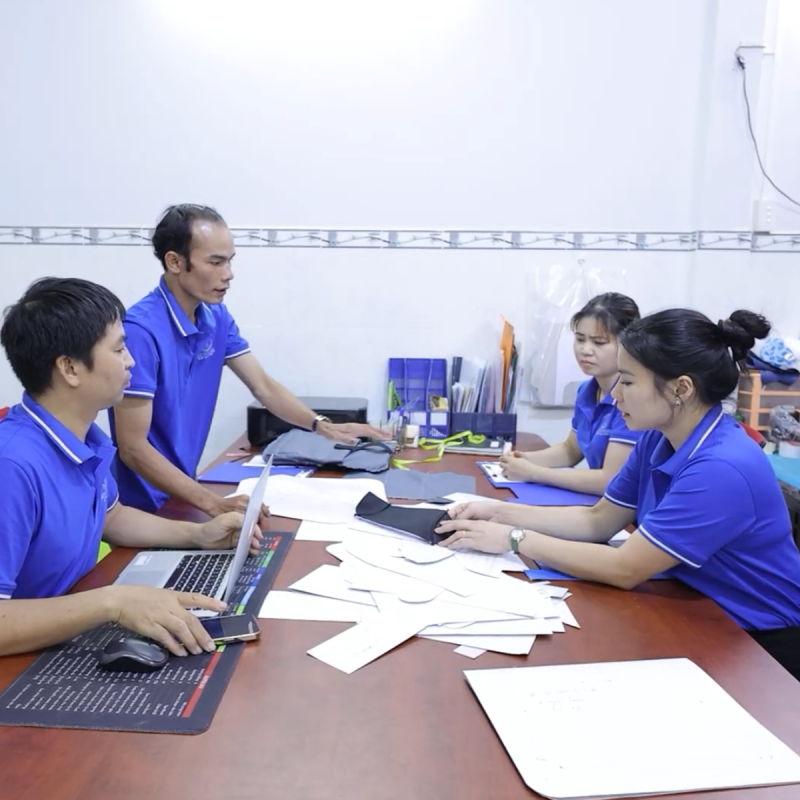 Balo Đi Học Mà Lại Còn Tích Hợp Đi Du Lịch Theo Số Lượng 