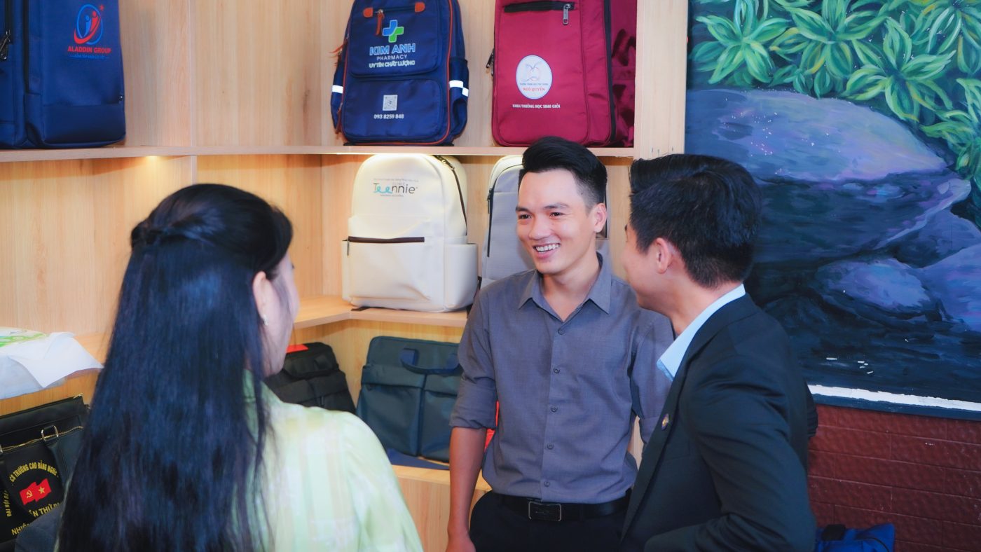 Mách 1 địa chỉ balo đẹp nhận sản xuất số lượng Quận Tân Bình