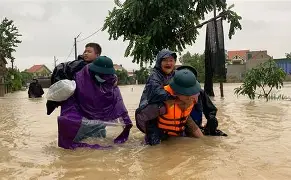 Tháng 8 cần balo quyên góp ủng hộ đồng bào Nghệ An