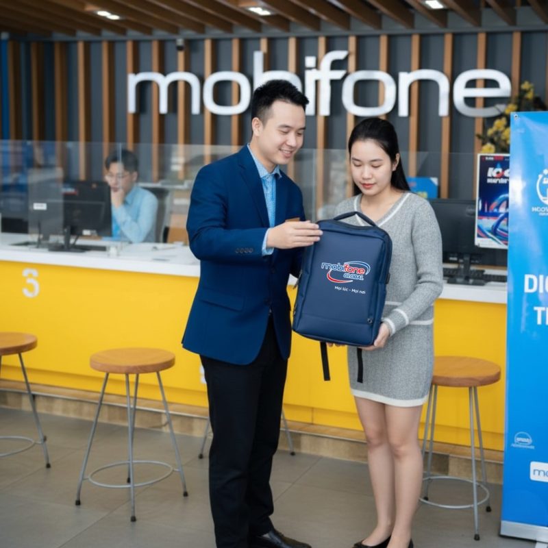 Balo in logo thương hiệu Mobifone - Nhận diện thương hiệu