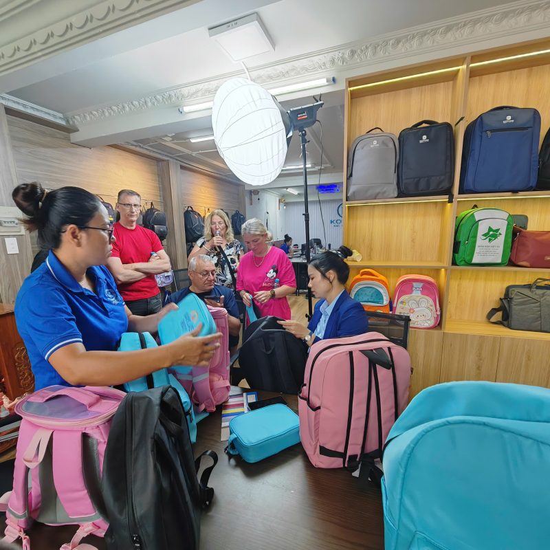 thiet-ke-balo-trung-tam-anh-ngu