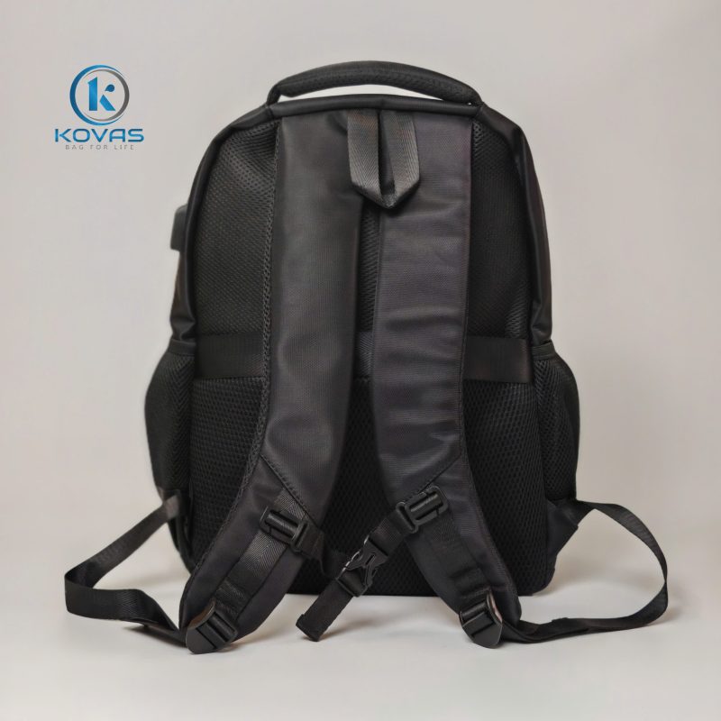 balo-laptop-theo-mau-rieng