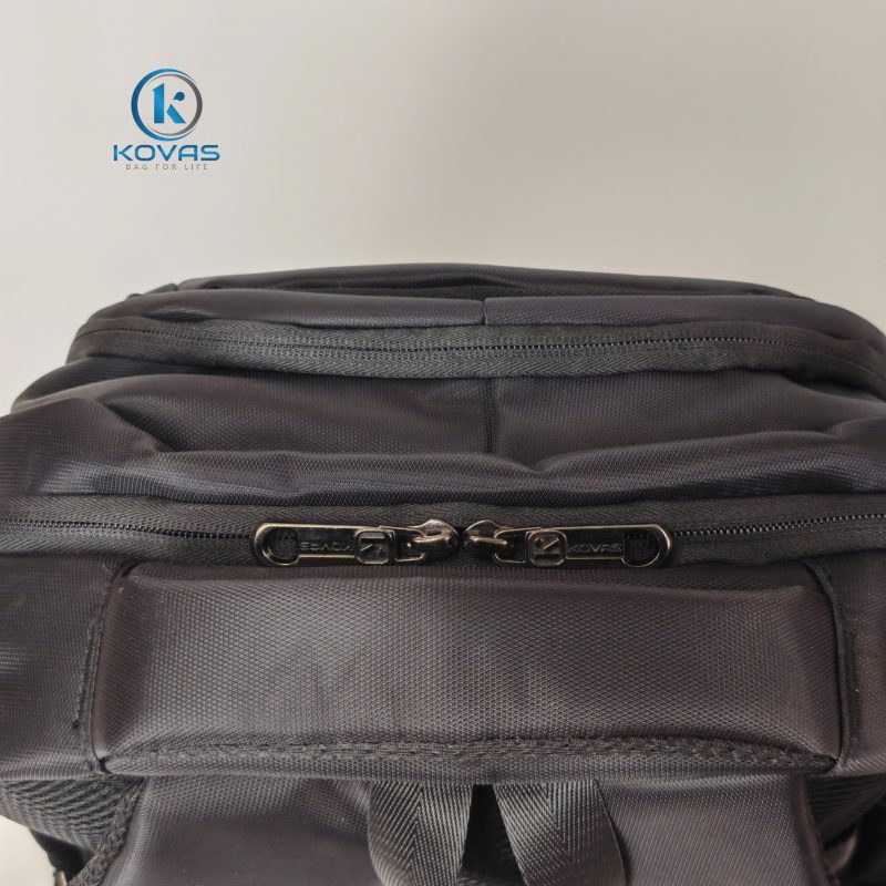 balo-laptop-theo-mau-rieng