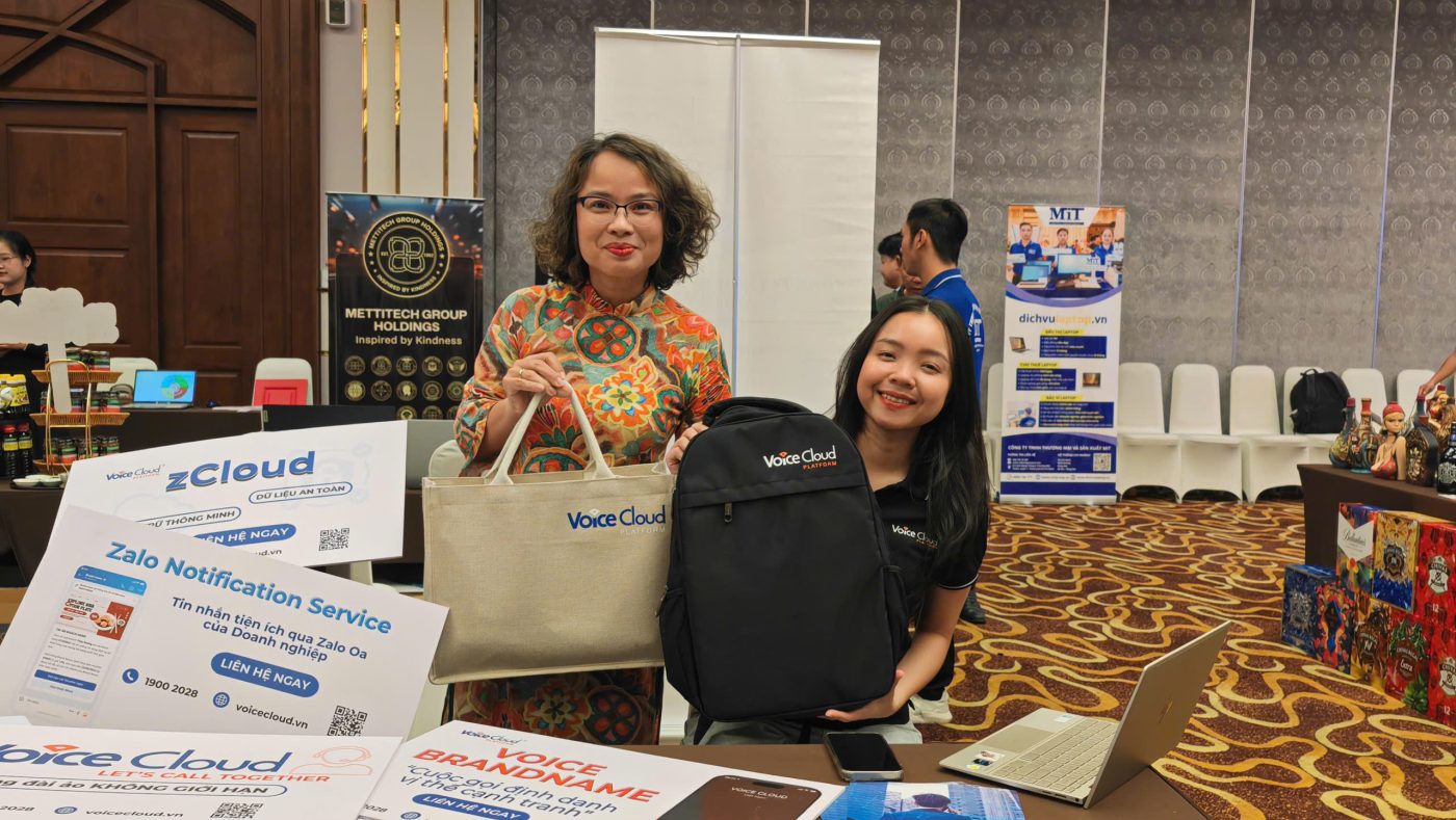 100-balo-laptop-gia-bao-nhieu