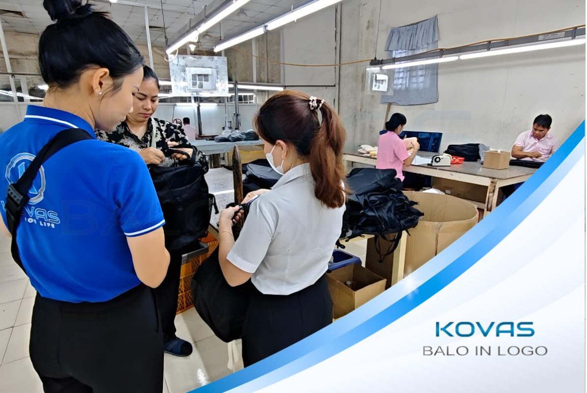 100-balo-laptop-gia-bao-nhieu-4
